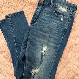 Abercrombie & Fitch Distressed Skinny Jeans in Dark Blue